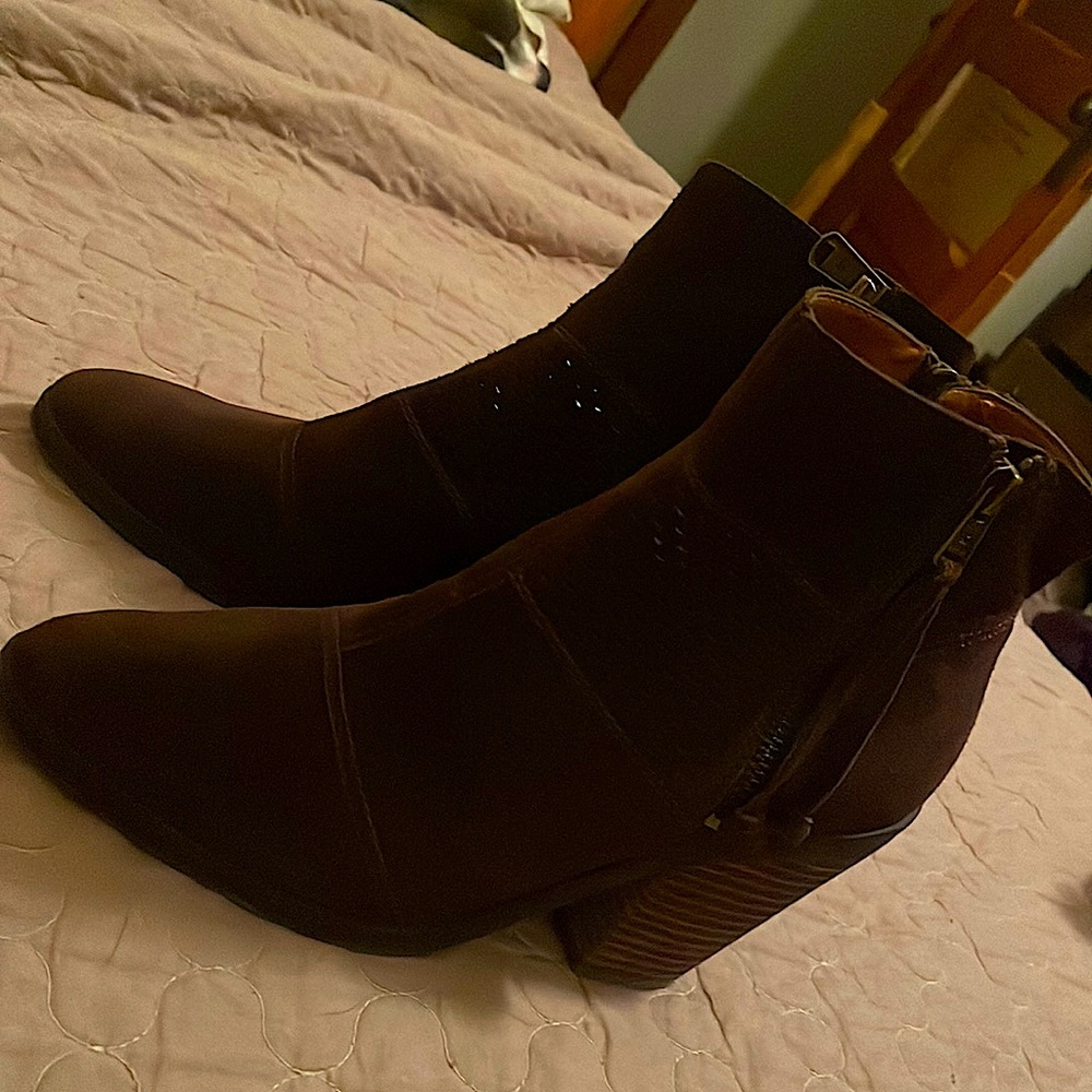 Lucky brand boots